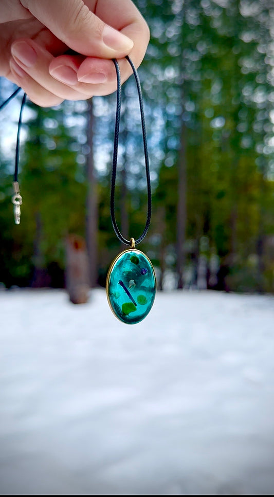 Monterey Sea Resin Pendant – Teal Ocean Oval Necklace