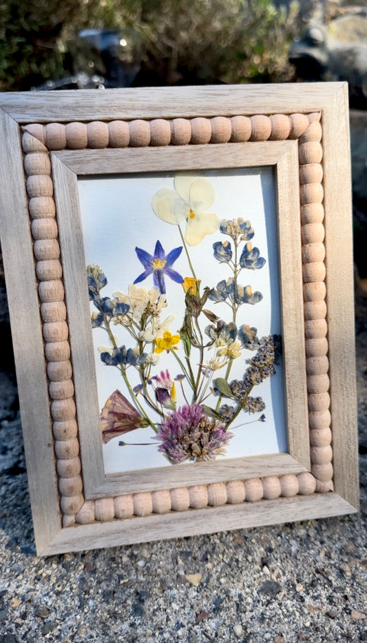Garden Gathering – Handcrafted Pressed Flower Collage (4x6 in 5x7 Frame)