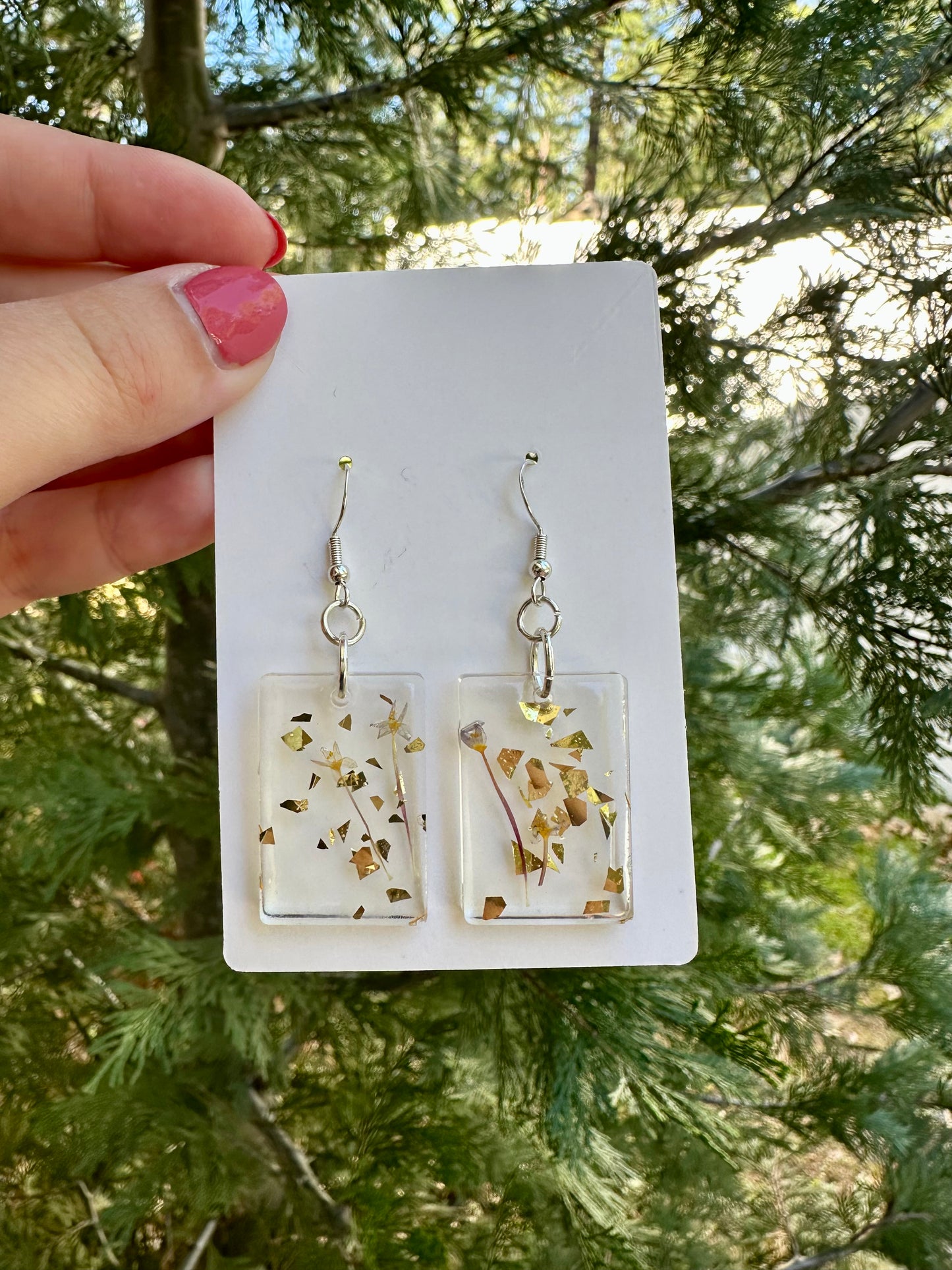 White and purple flower resin earrings, gold leaf flakes, square design
