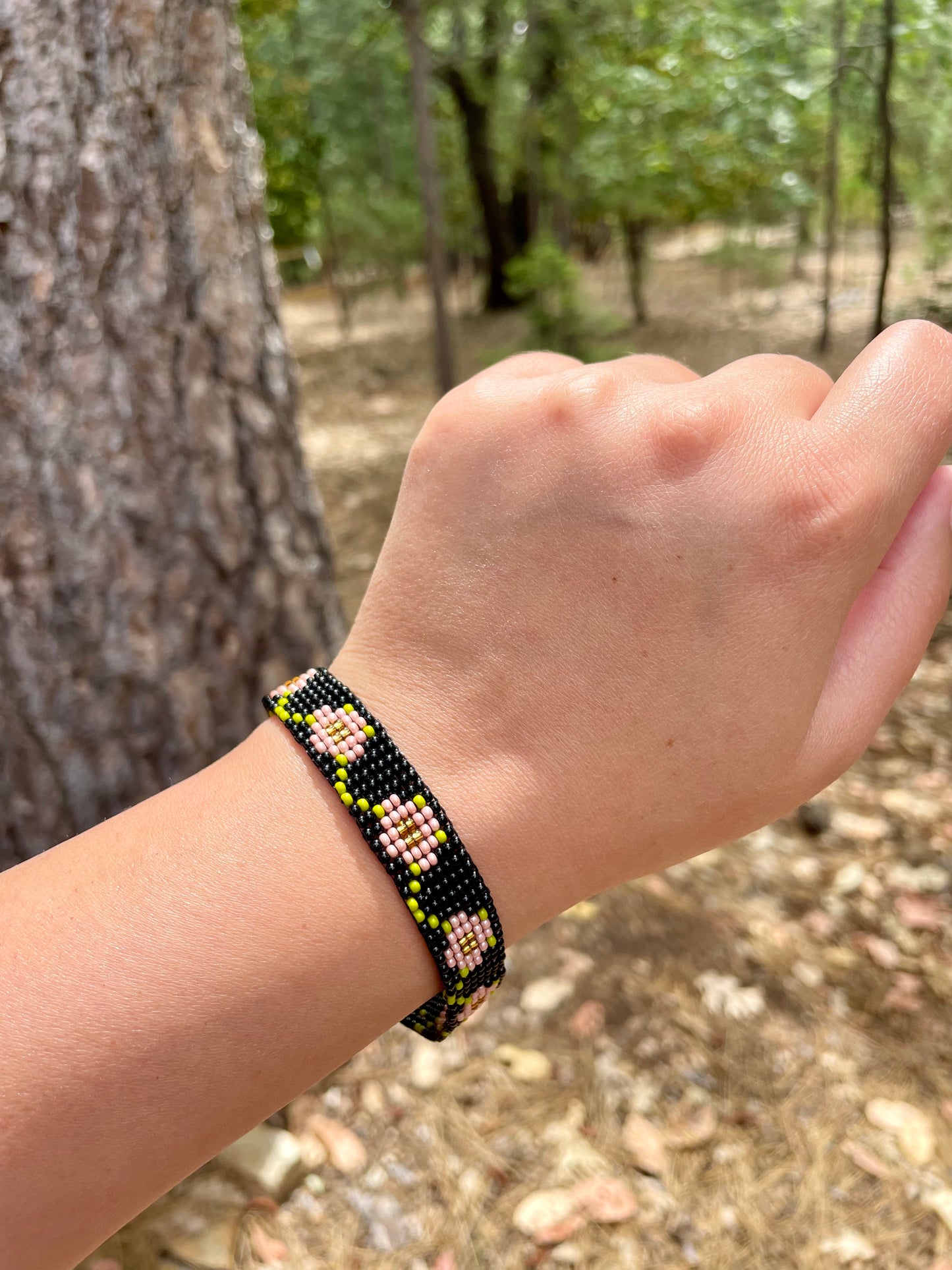 Pink Flower Beaded Bracelet
