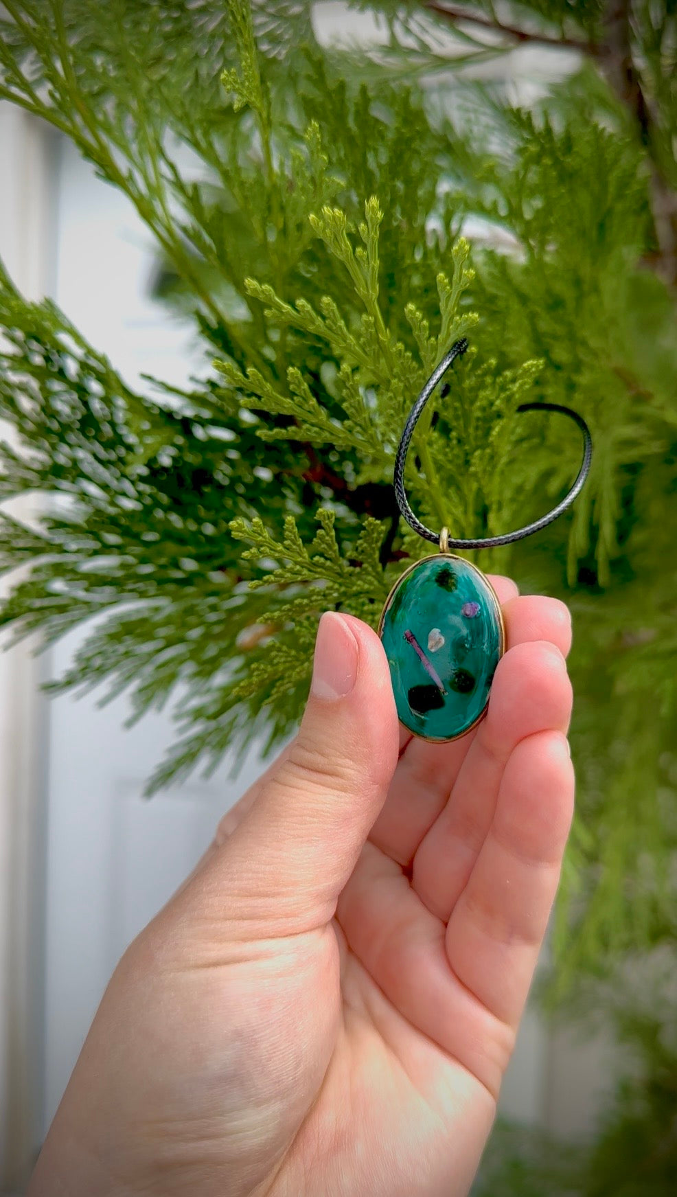Monterey Sea Resin Pendant – Teal Ocean Oval Necklace