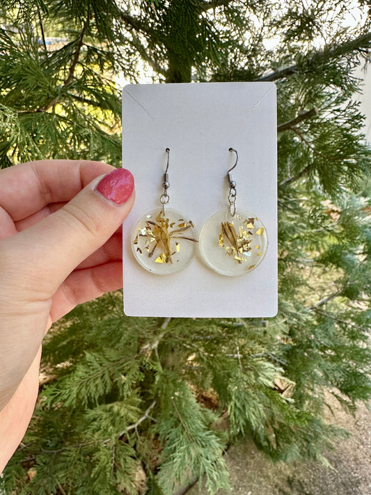 Yellow star flowers, gold flakes, resin earrings