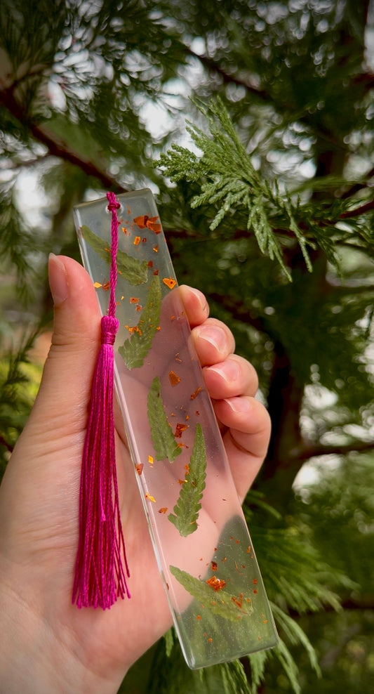 Pressed Botanical Resin Bookmark with Tassel and Fern Designs
