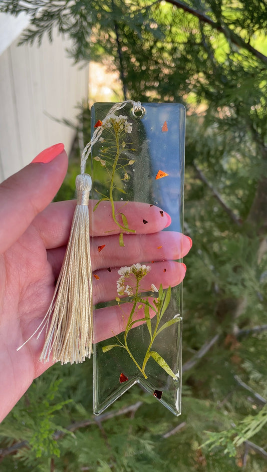 Alyssum Bookmark