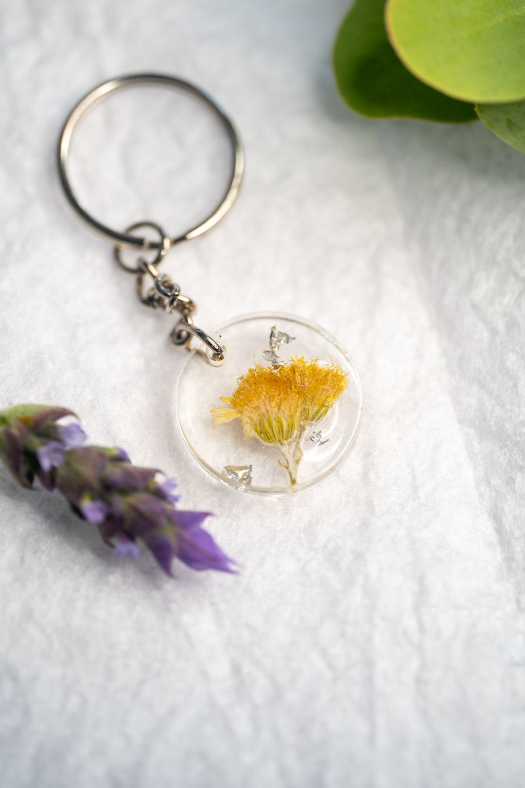 Epoxy Flower Keychain